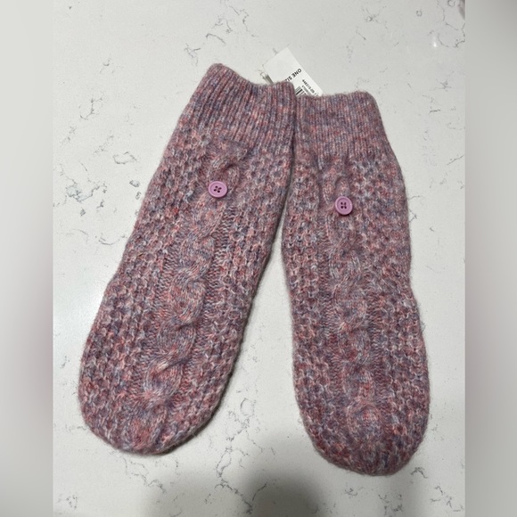 Old navy new Knit Convertible gloves and hat set. - Picture 3 of 8